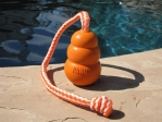 Kong Aqua Medium plovoucí hračka 8cm
